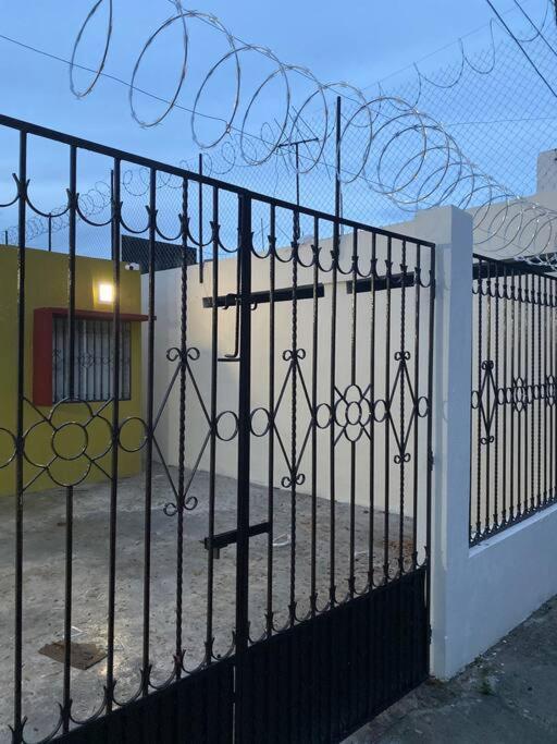 Casa KIRICHNA cerca de centro comercial Y AIRPORT Chetumal Exterior foto