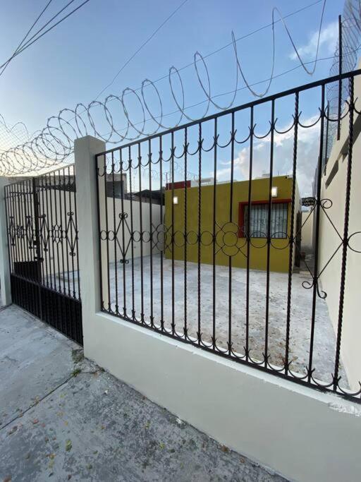 Casa KIRICHNA cerca de centro comercial Y AIRPORT Chetumal Exterior foto